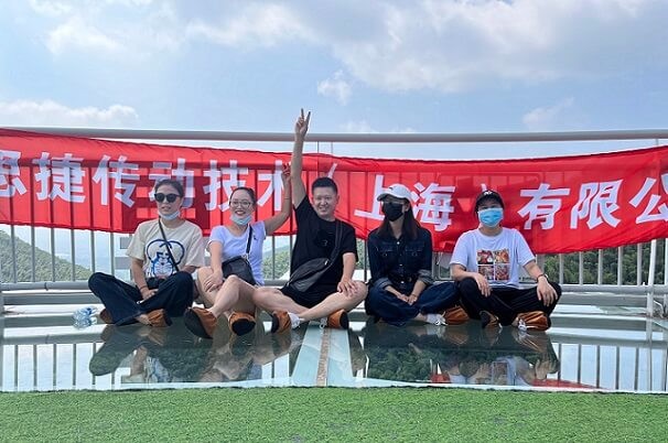 秋高氣爽，大家跟隨艾思捷一起團(tuán)建去呀