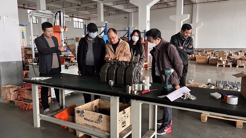 艾思捷歡迎西門子醫(yī)療器械有限公司來廠區(qū)進行合作考察